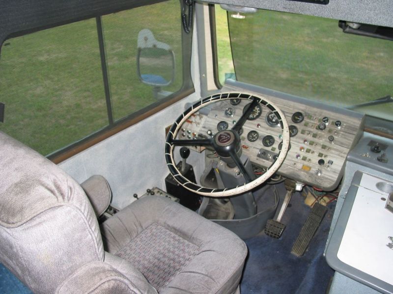 Drivers Seat
(2003)
